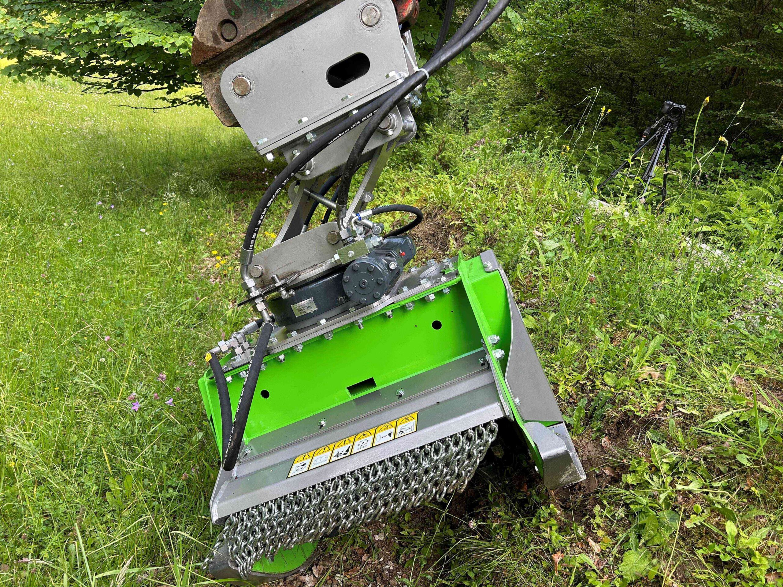professional-forestry-mulcher-excavator-4_11zon_11zon professional mulcher on excavator with